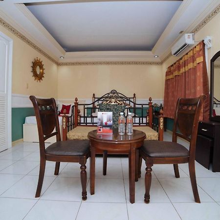 Reddoorz @ Fields Avenue Angeles City Dış mekan fotoğraf