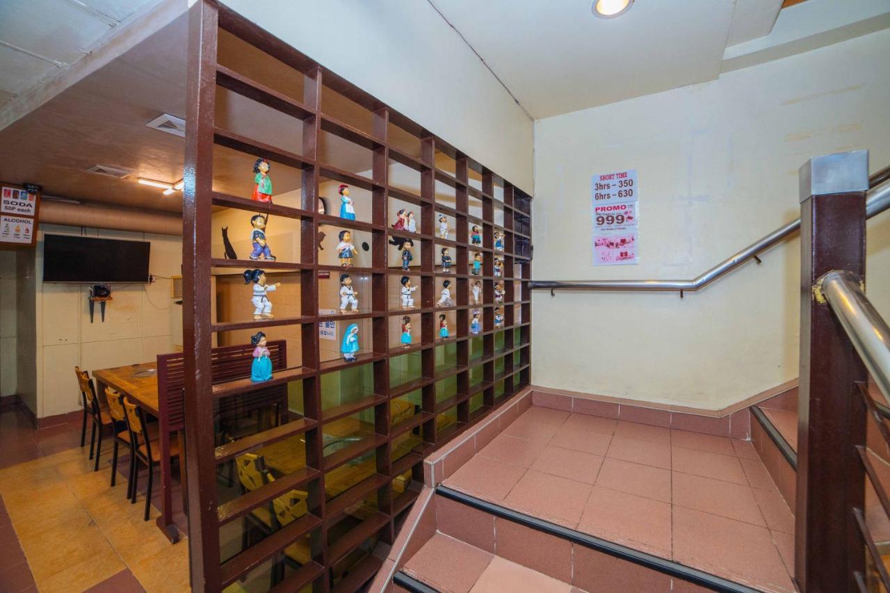 Reddoorz @ Fields Avenue Angeles City Dış mekan fotoğraf