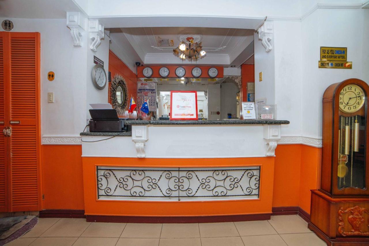 Reddoorz @ Fields Avenue Angeles City Dış mekan fotoğraf