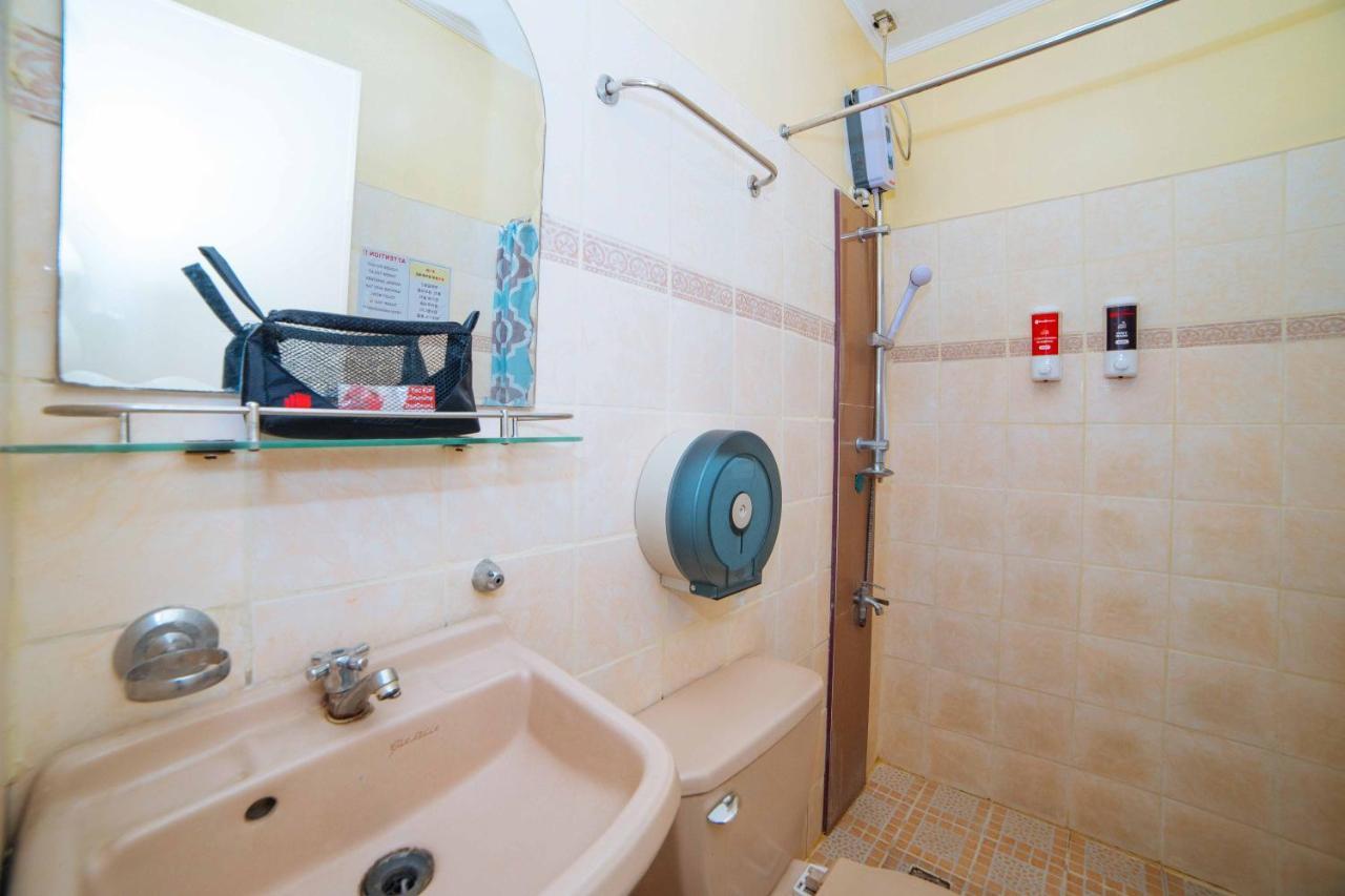 Reddoorz @ Fields Avenue Angeles City Dış mekan fotoğraf