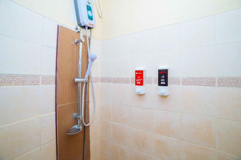 Reddoorz @ Fields Avenue Angeles City Dış mekan fotoğraf